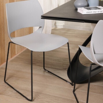 Chair Dining Nook Plastic in Gray BERI