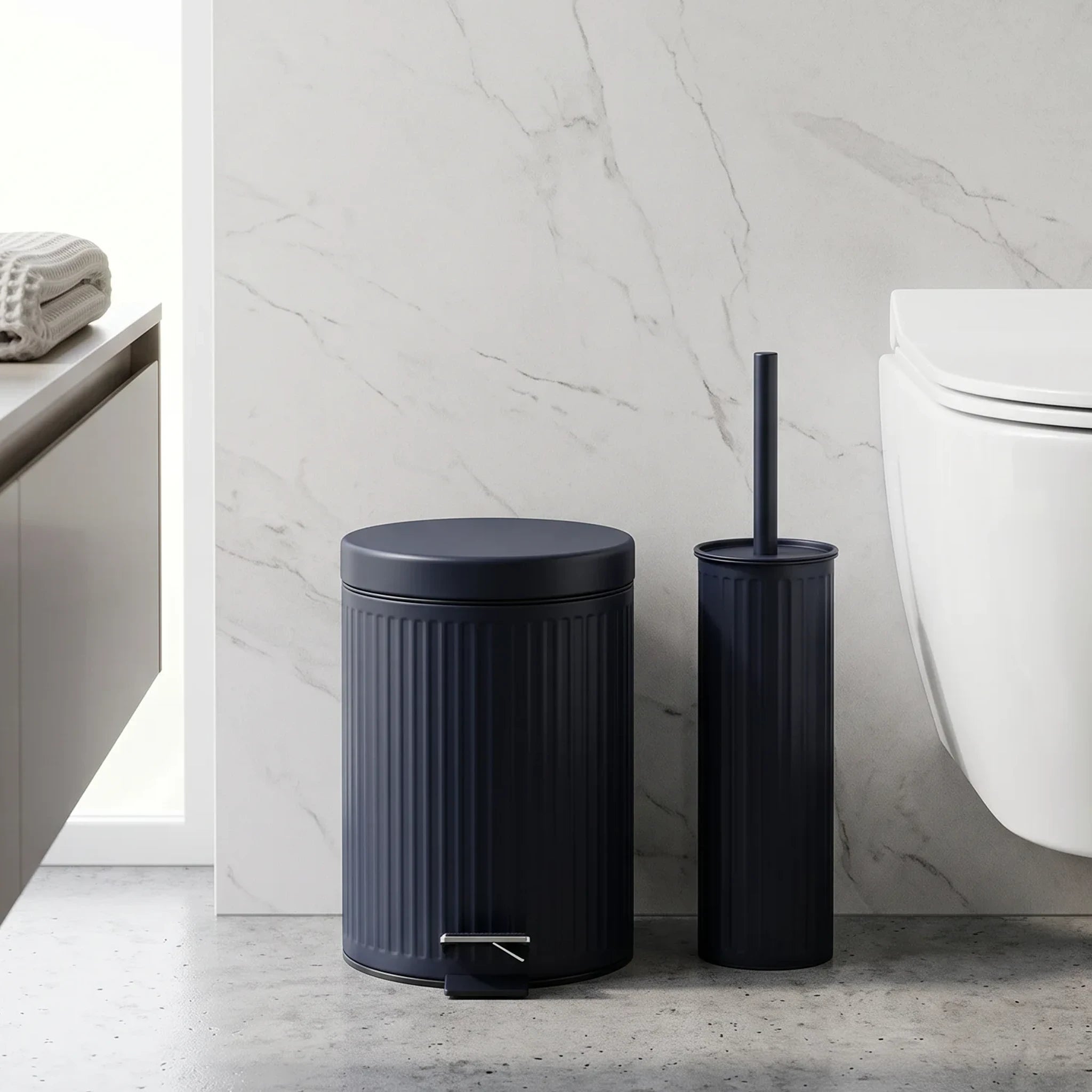 Toilet Set Bin & Brush Black